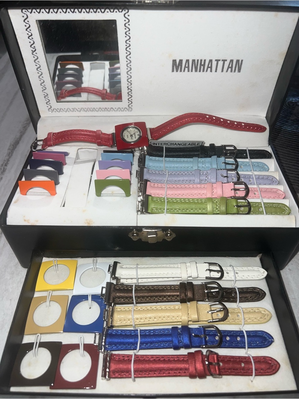 Manhattan Women's Interchangeable Strap Watch - Red - Picture 3 of 3